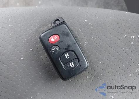 2010 Toyota Prius Iii z USA, uszkodzony, nr VIN JTDKN3DU2A0151254